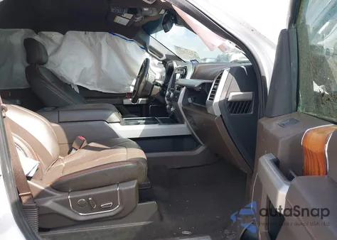 2017 Ford F-250 King Ranch z USA, uszkodzony, nr VIN 1FT7W2BT7HEC77016